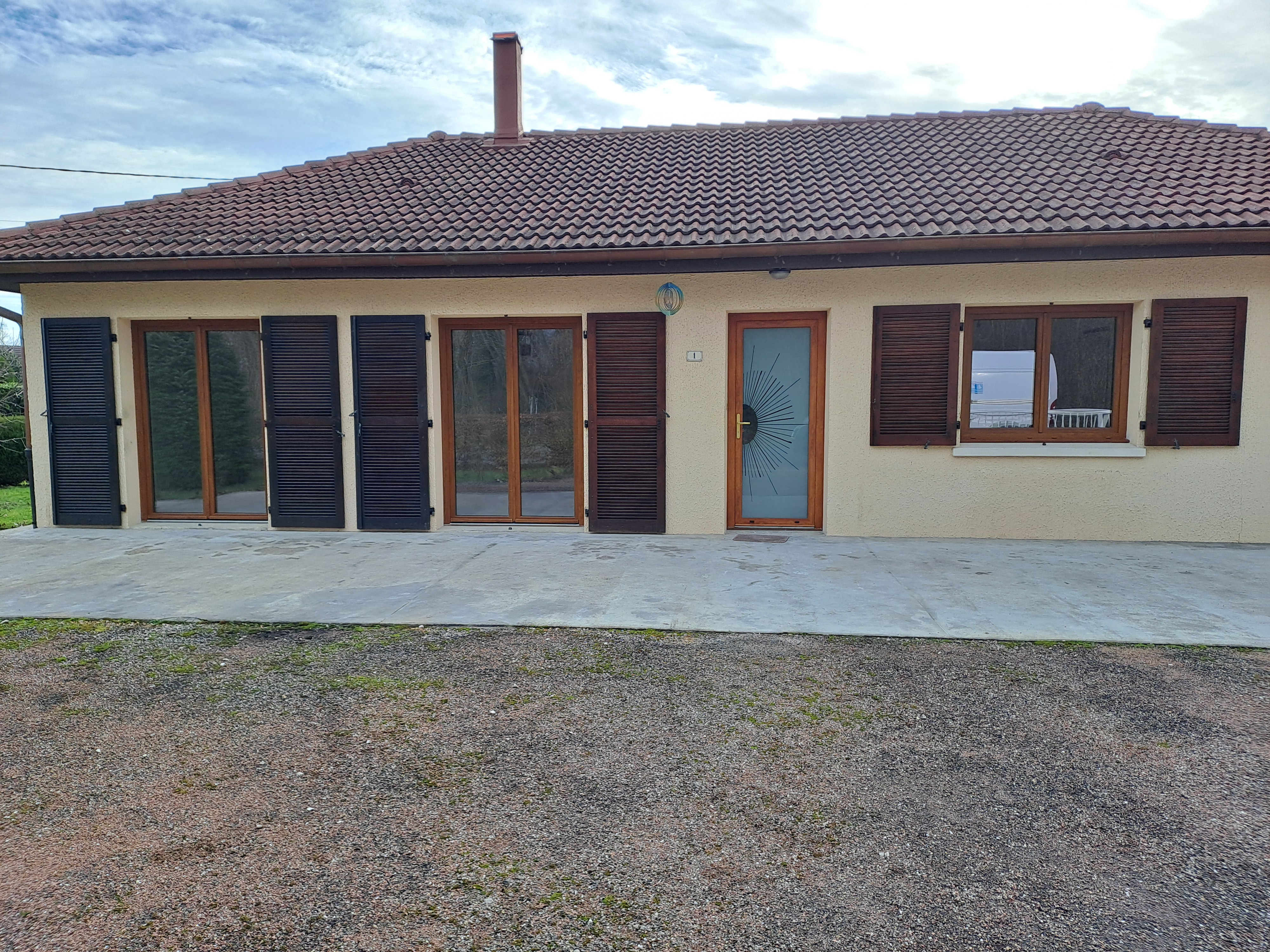 Menuiserie  tournus 71700